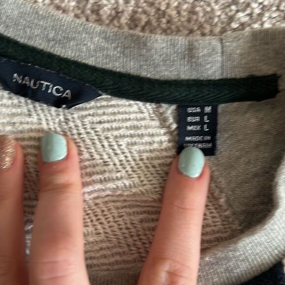 Nautica men’s grey and navy sweater - Picture 2 of 3